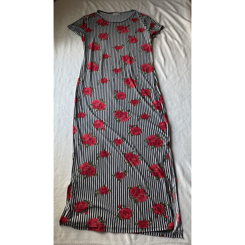 Bobbie Brooks Black/White Striped Dress With Red Roses Maxi Large